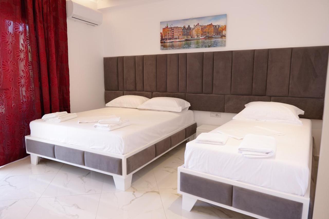 Lumi Hotel Sarandë Exterior foto