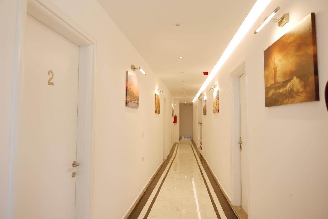 Lumi Hotel Sarandë Exterior foto