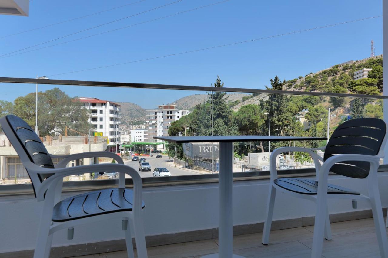 Lumi Hotel Sarandë Exterior foto