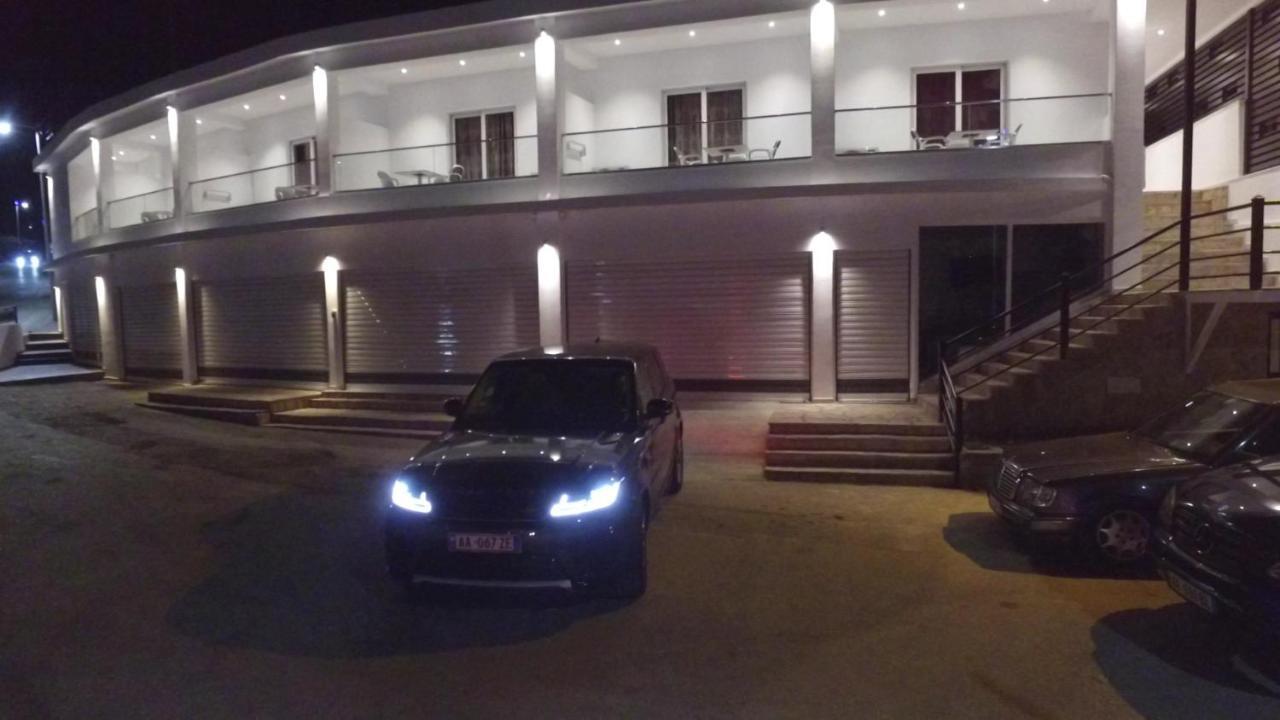 Lumi Hotel Sarandë Exterior foto